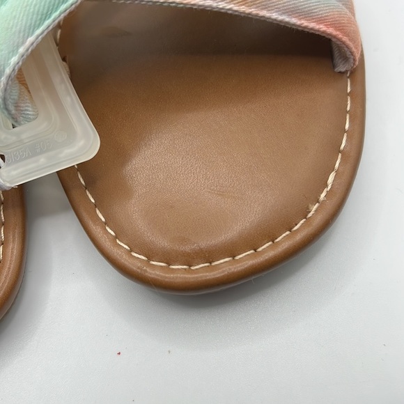 NWT Shade & Shore Slip On Sandals Colorful Tie Dye Rainbow Pink Green Womens 7 - Picture 10 of 12